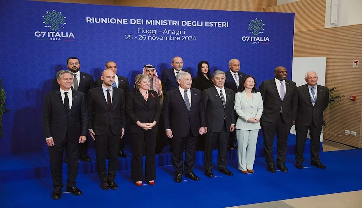 Foreign ministers of g7 countries
