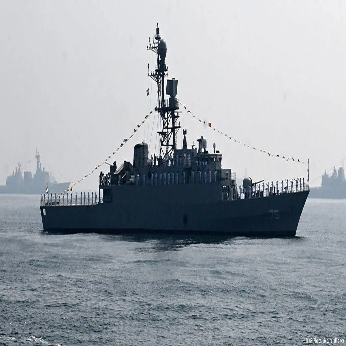 Indianocean torpedo strike iranian warship sparks