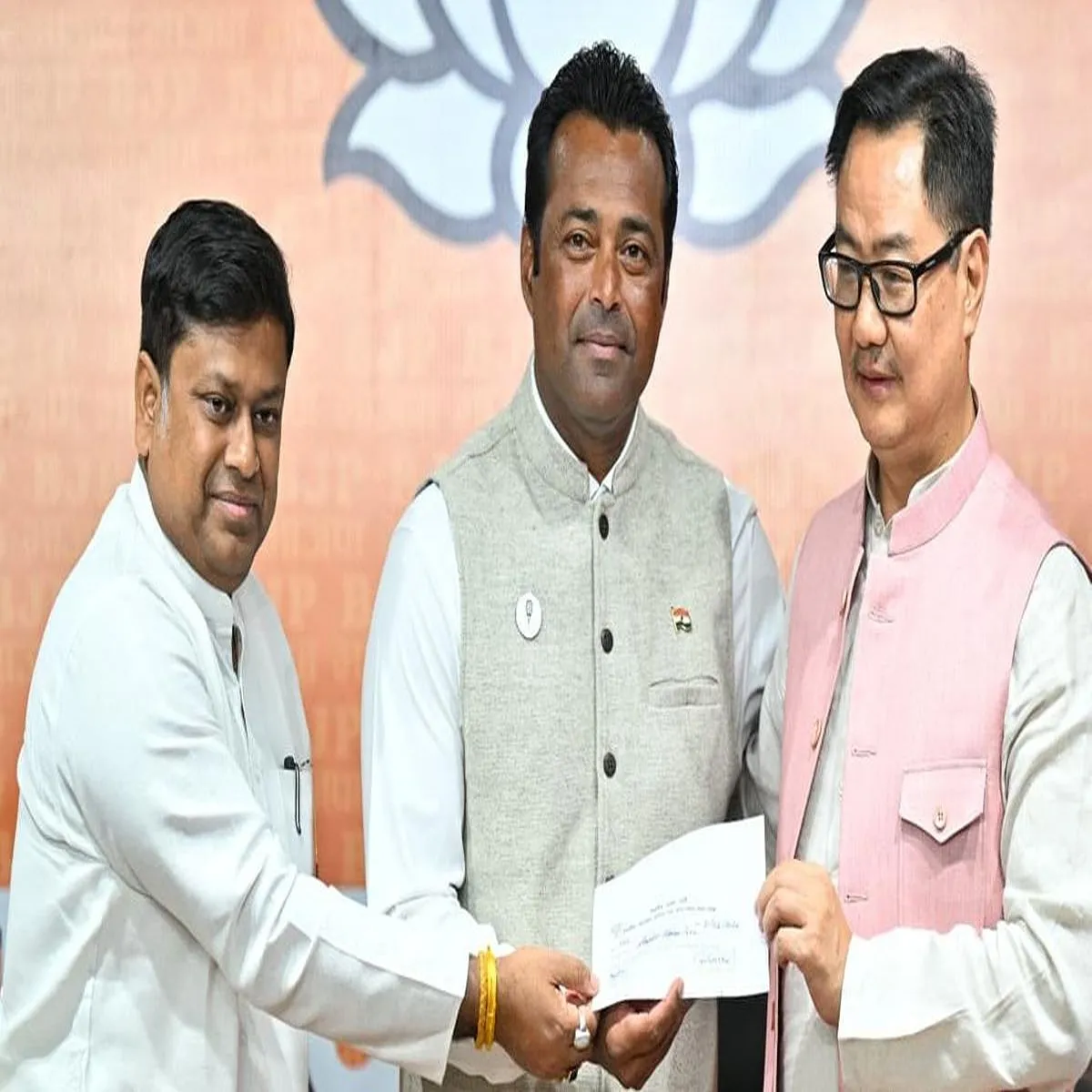 Elections leander paes joins bjp ahead