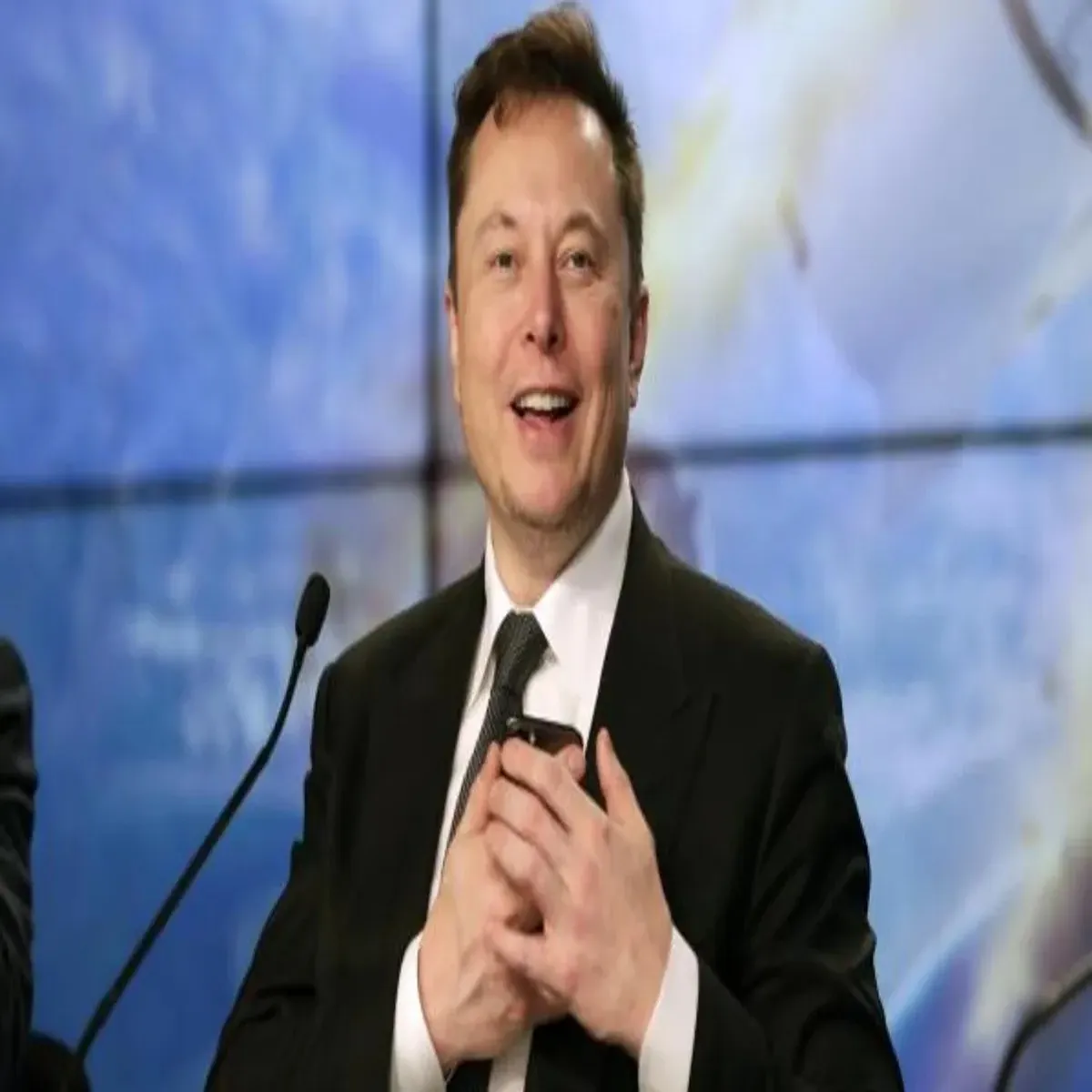 Wealth elon musk becomes first individual